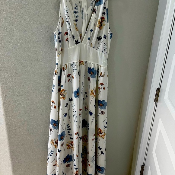 Sundress - Picture 1 of 2